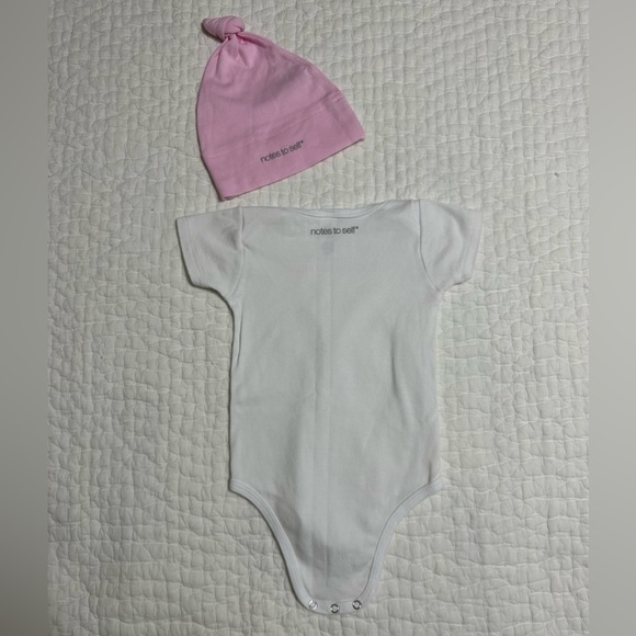 NOTES TO SELF I Am a Blessing Baby Girl Hat and Shirt Size 6-12 Months - Picture 2 of 3